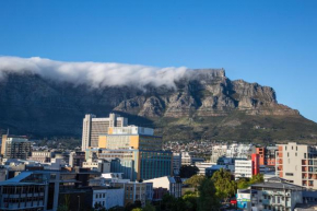 Luxurious loft with amazing view of Table Mountain